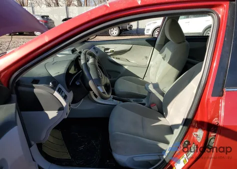 2013 Toyota Corolla Base из США, поврежденный, VIN 2T1BU4EE6DC926701